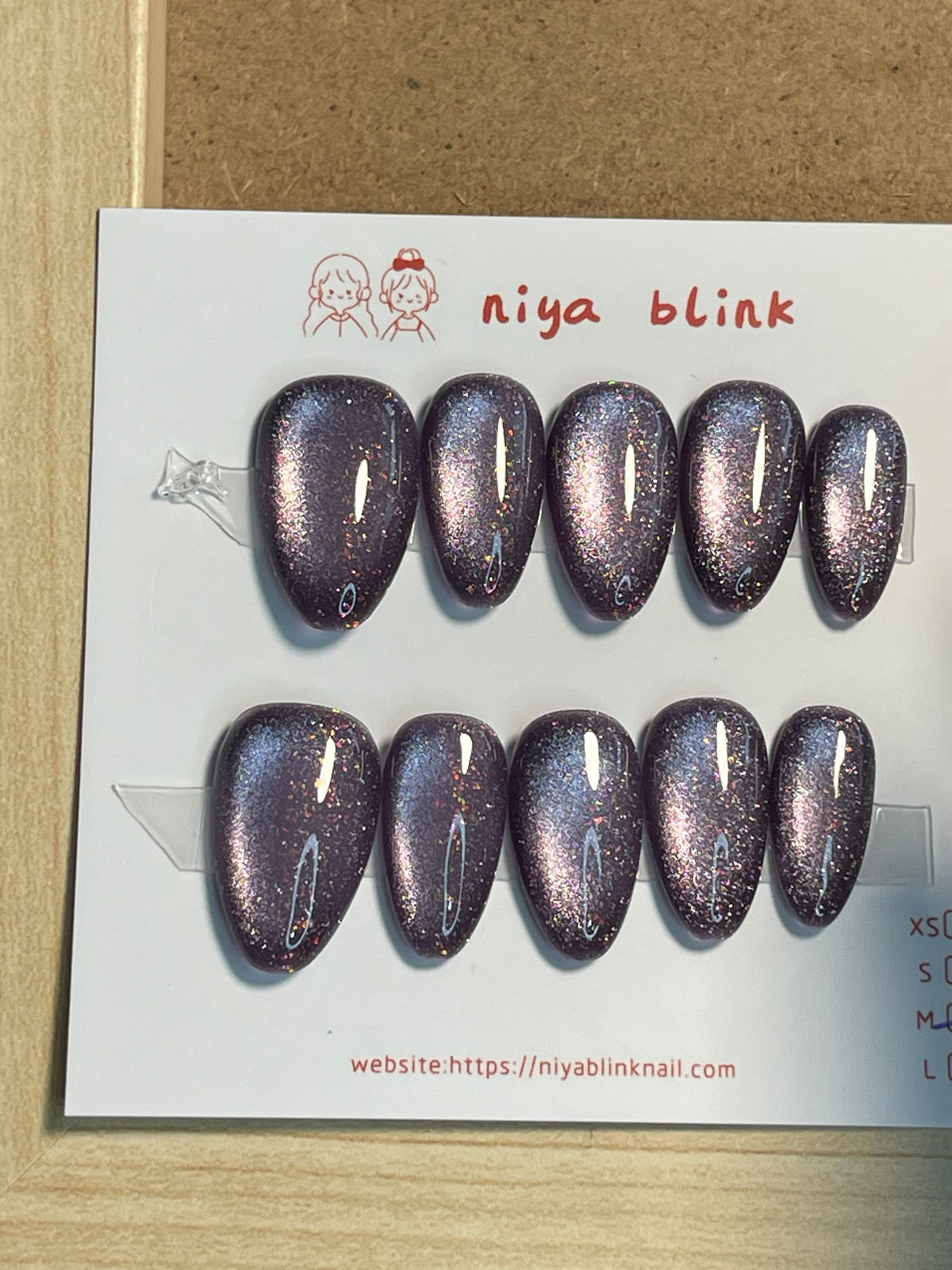 Medium cat eye (Short almond