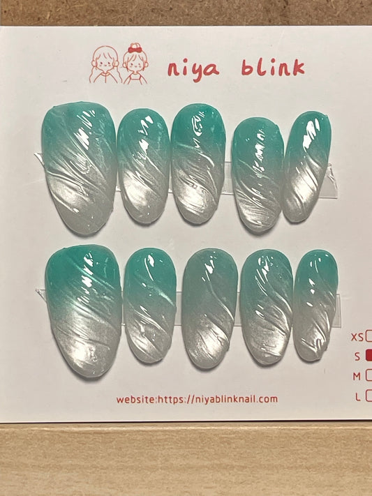 Small Oval 2640
