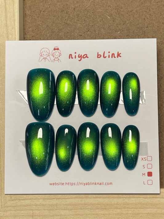 medium cat eye 40