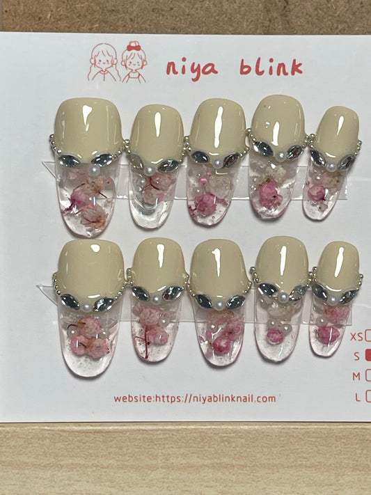 Small Oval 2665