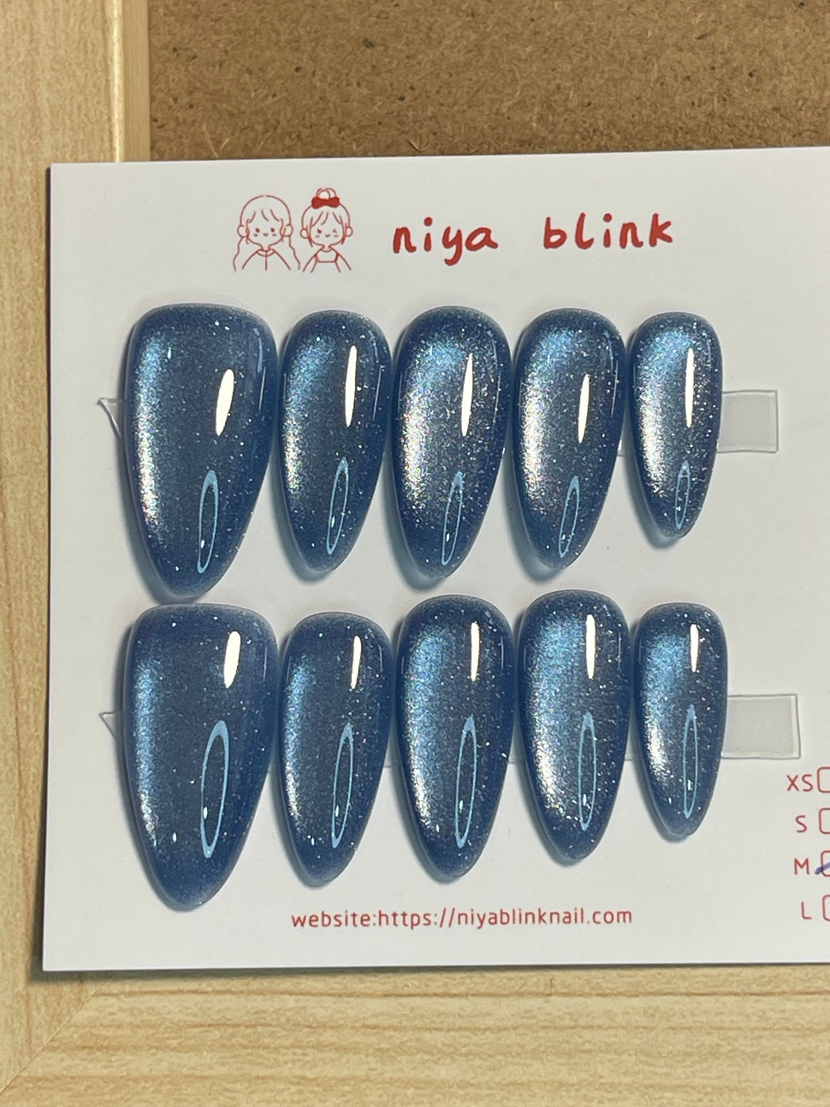 medium cat eye (Medium Almond