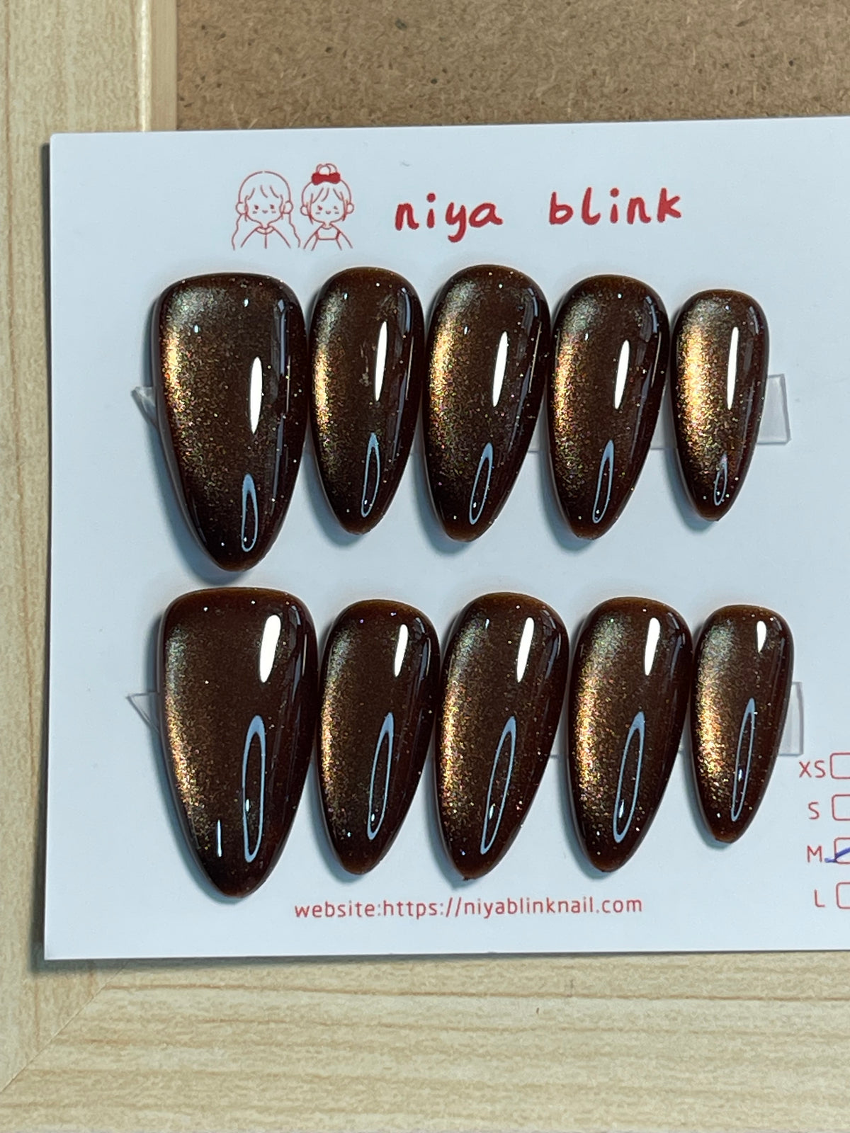 medium cat eye (Medium Almond