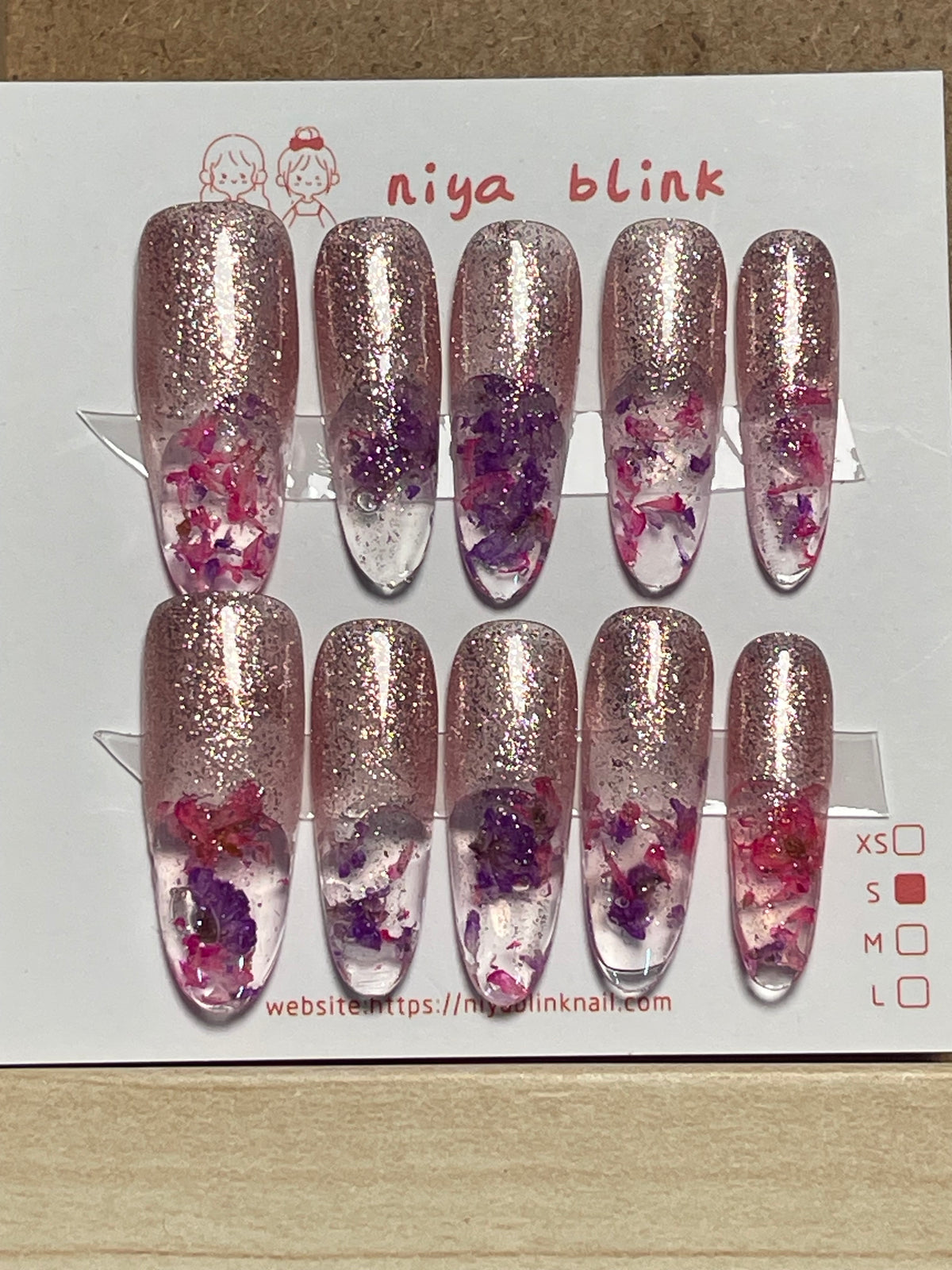 Small long oval 2704