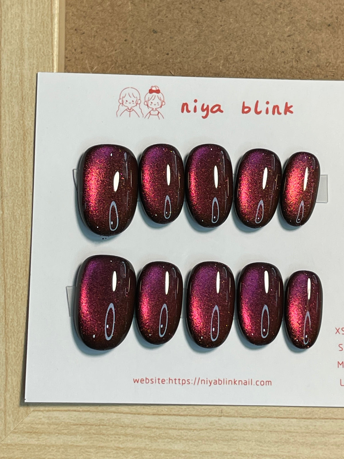 Medium cat eye （Short oval