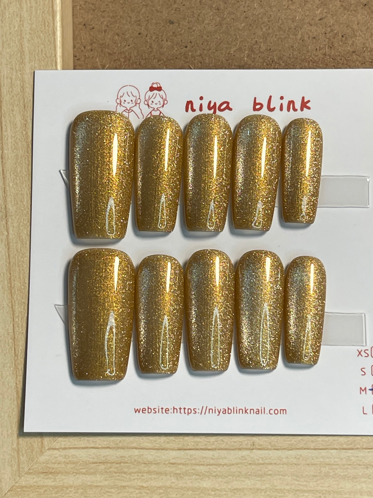 medium cat eye (Coffin Shape
