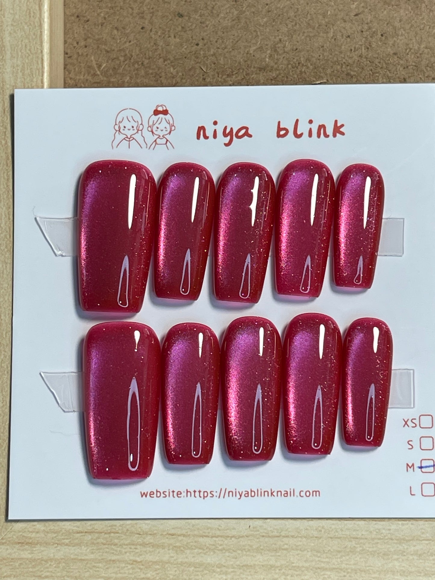 medium cat eye (Coffin Shape