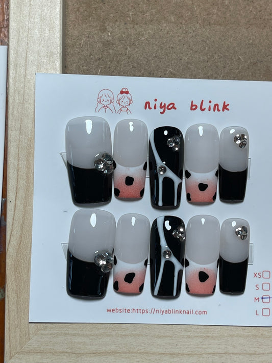 Medium coffin 4818