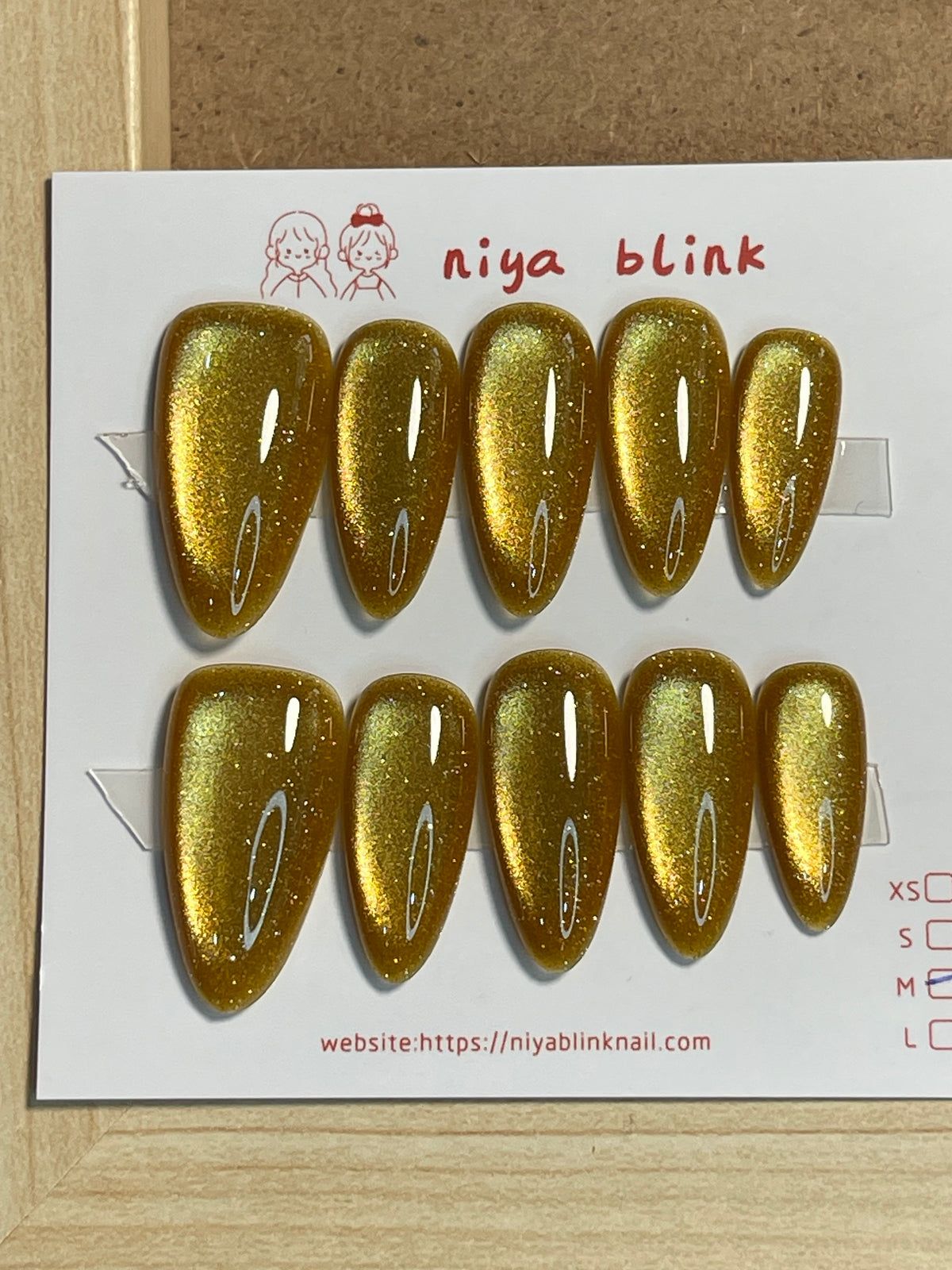medium cat eye (Medium Almond