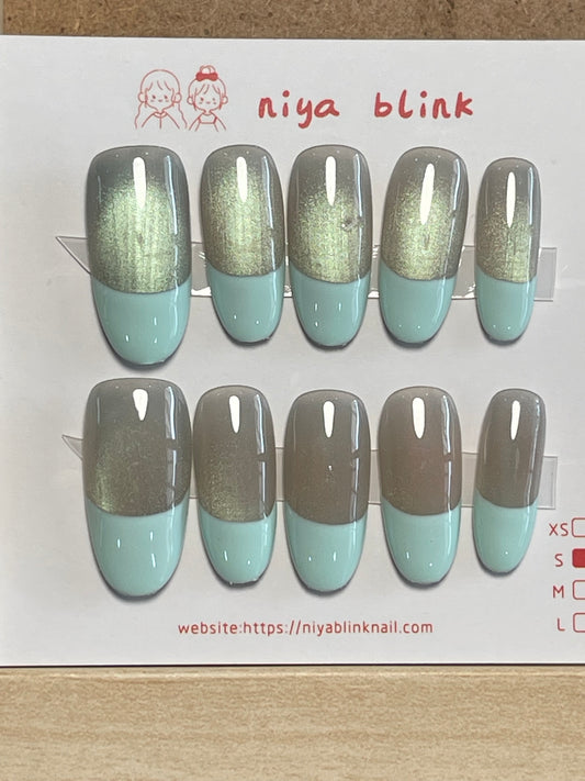 Small Oval 2674