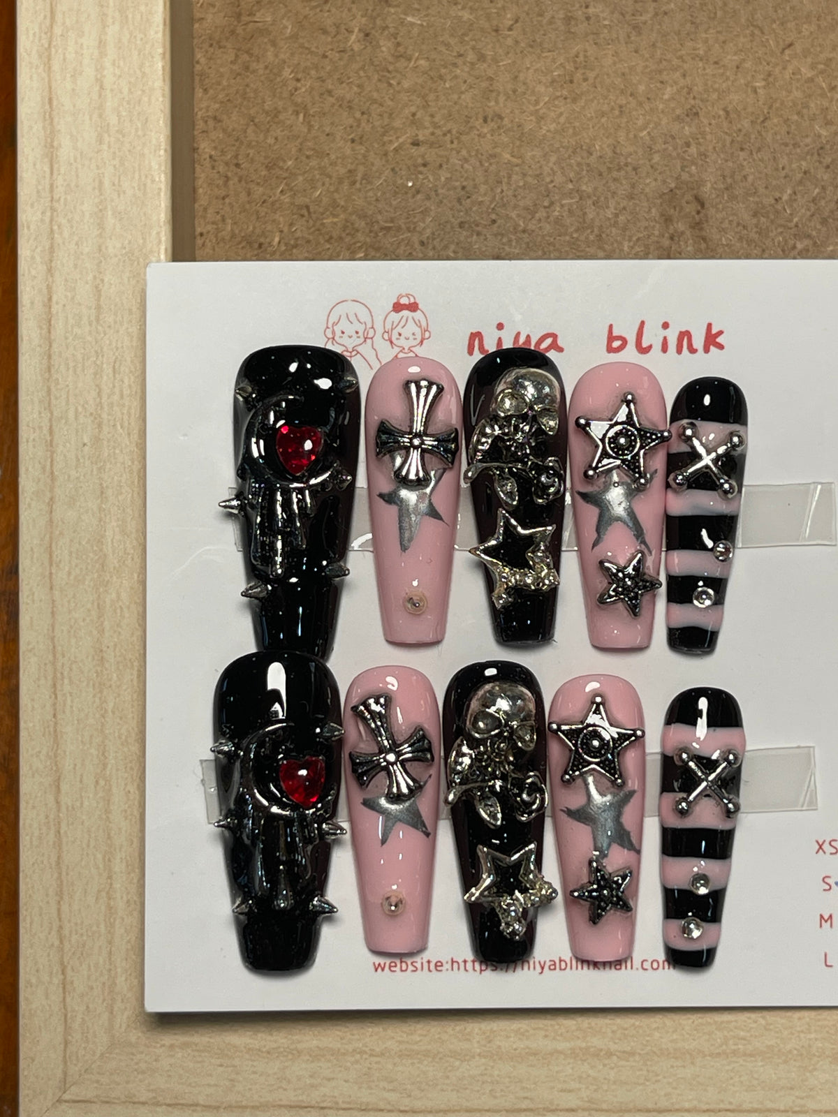Small coffin 2584