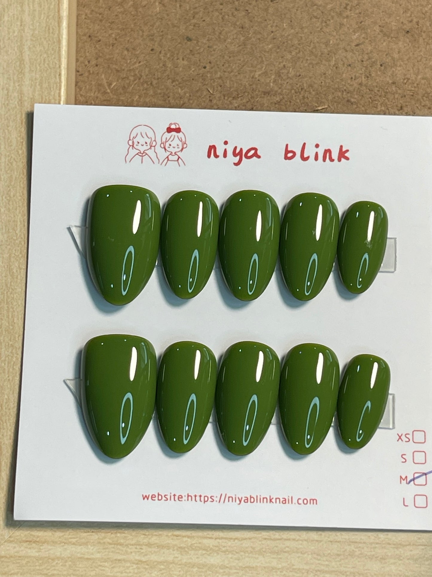 Medium cat eye （Short almond