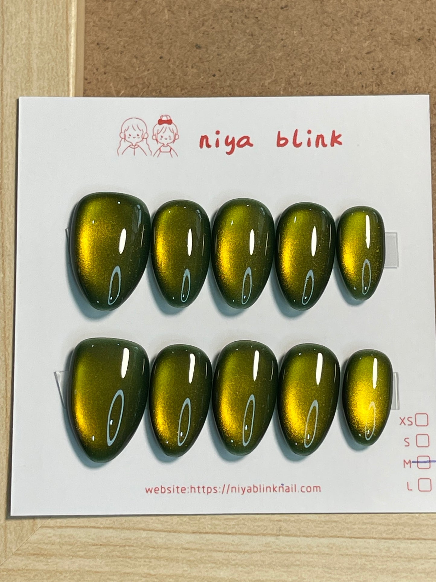 Medium cat eye （Short almond