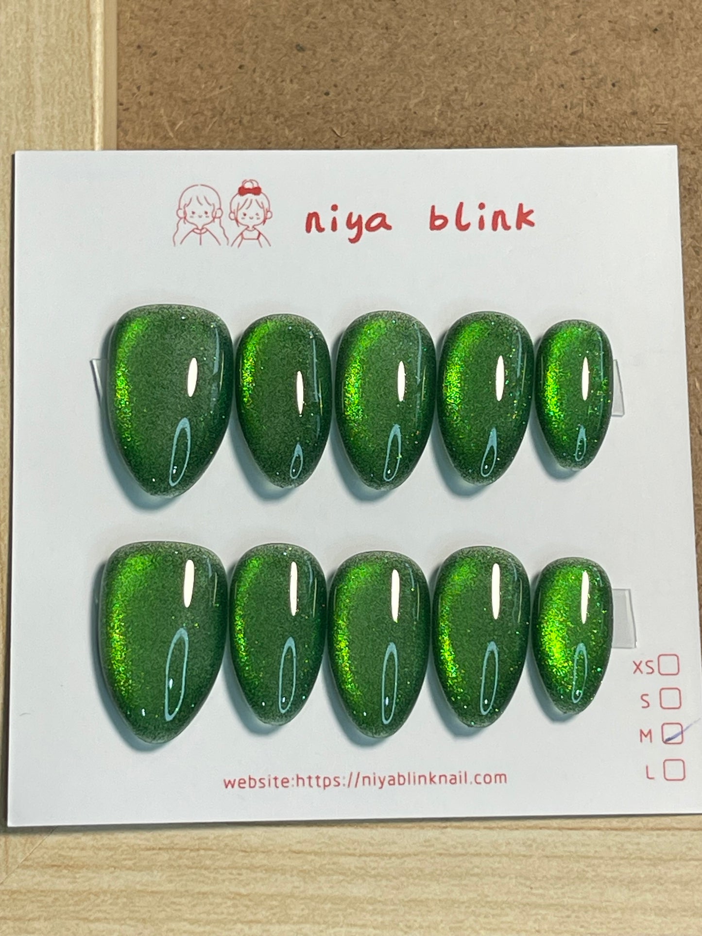 Medium cat eye （Short almond