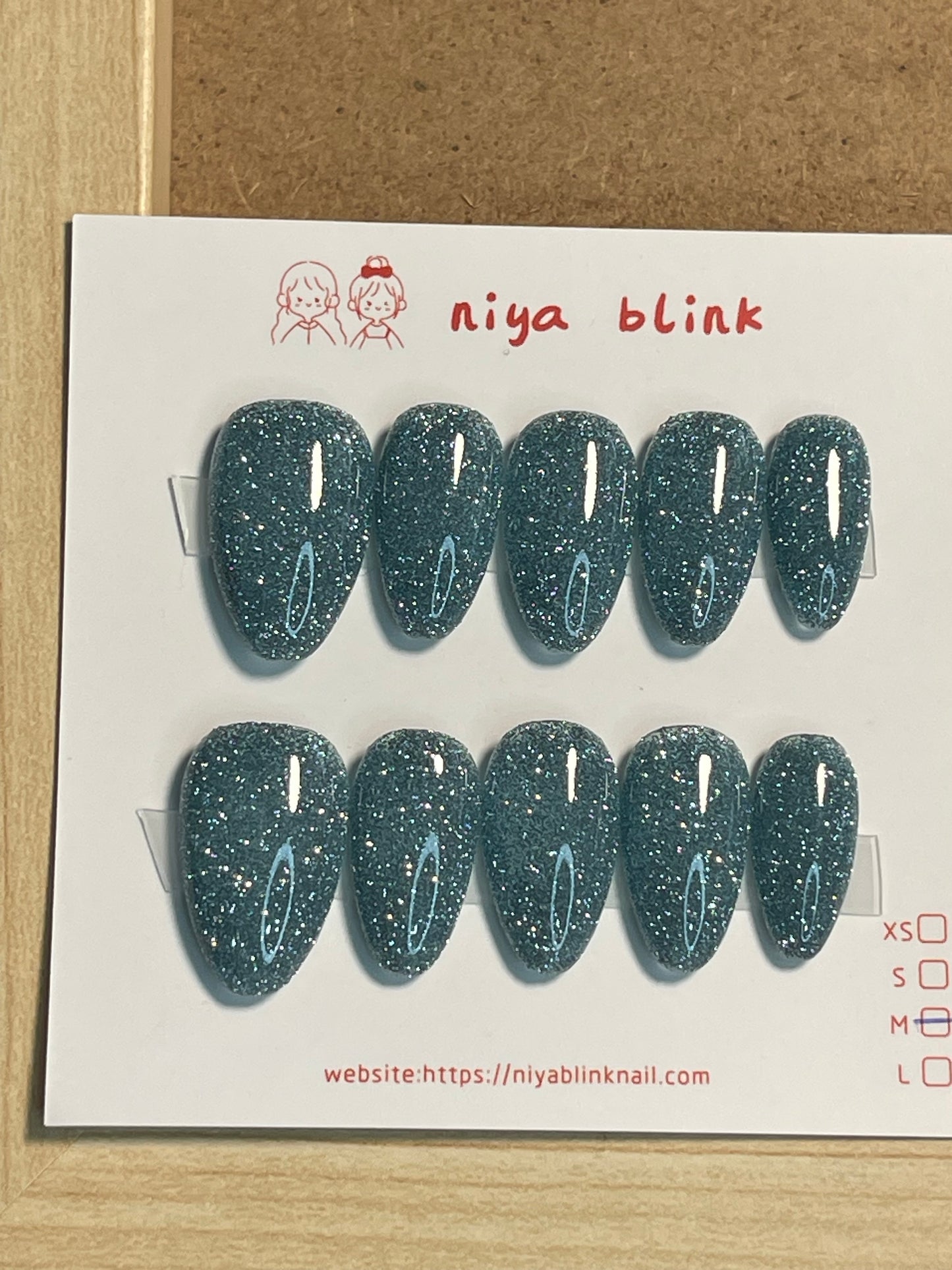 Medium cat eye （Short almond