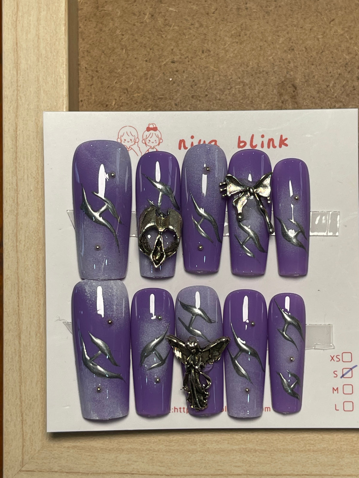 Small coffin 2559