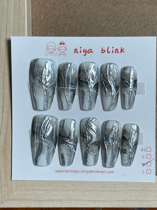 Medium coffin 4784