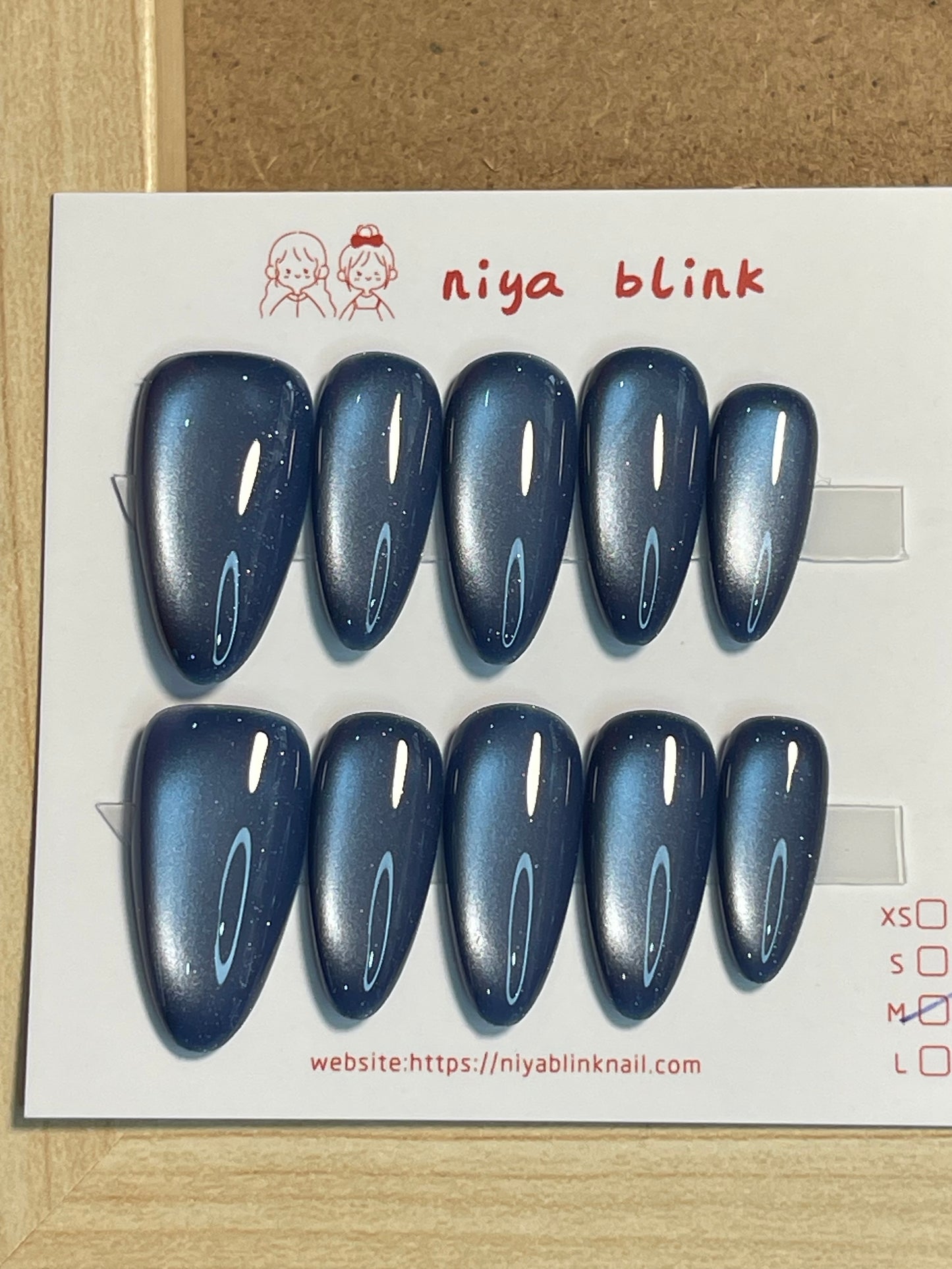 medium cat eye (Medium Almond