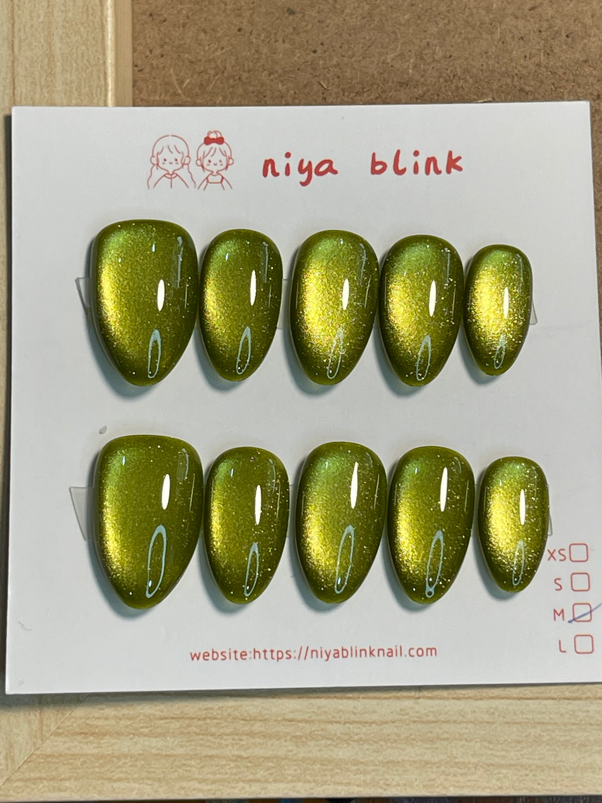 Medium cat eye （Short almond