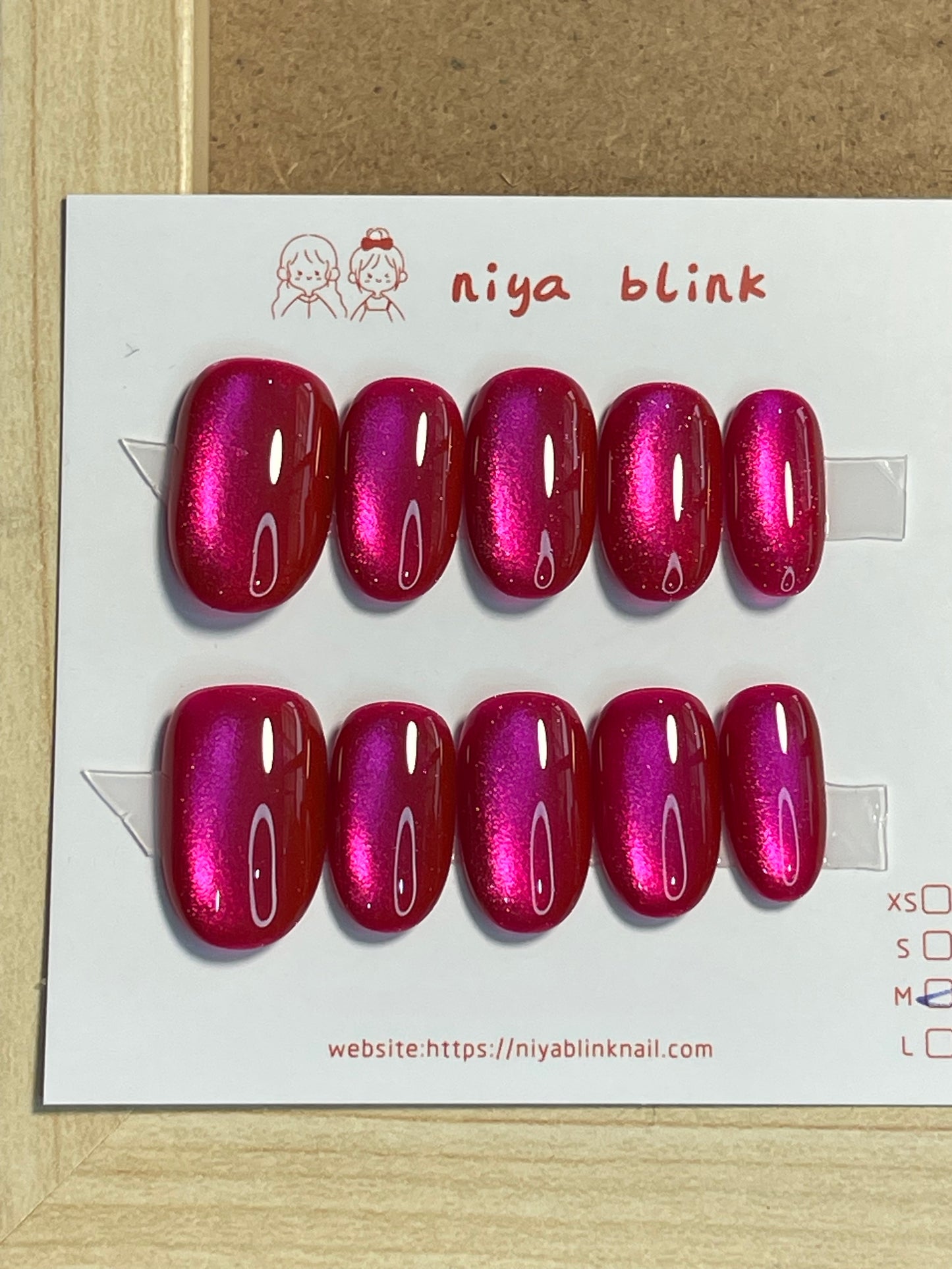 Medium cat eye （Short oval
