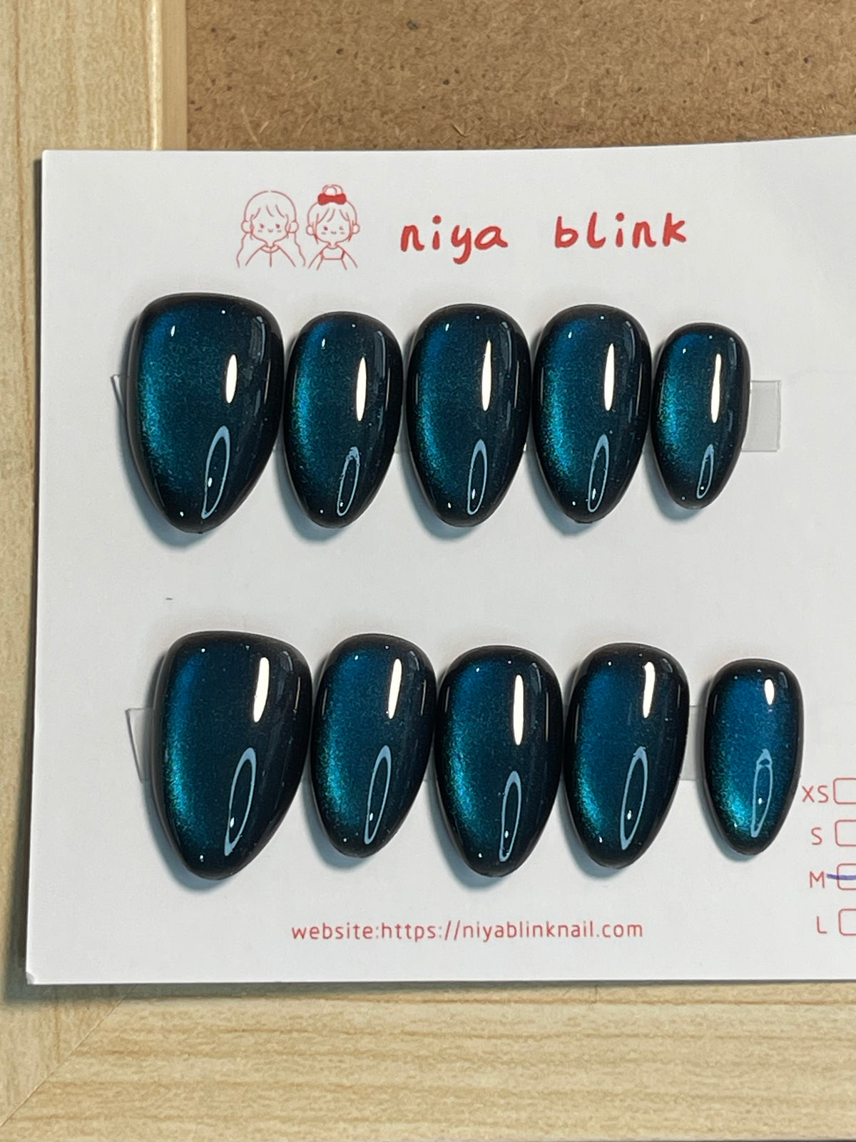 Medium cat eye （Short almond