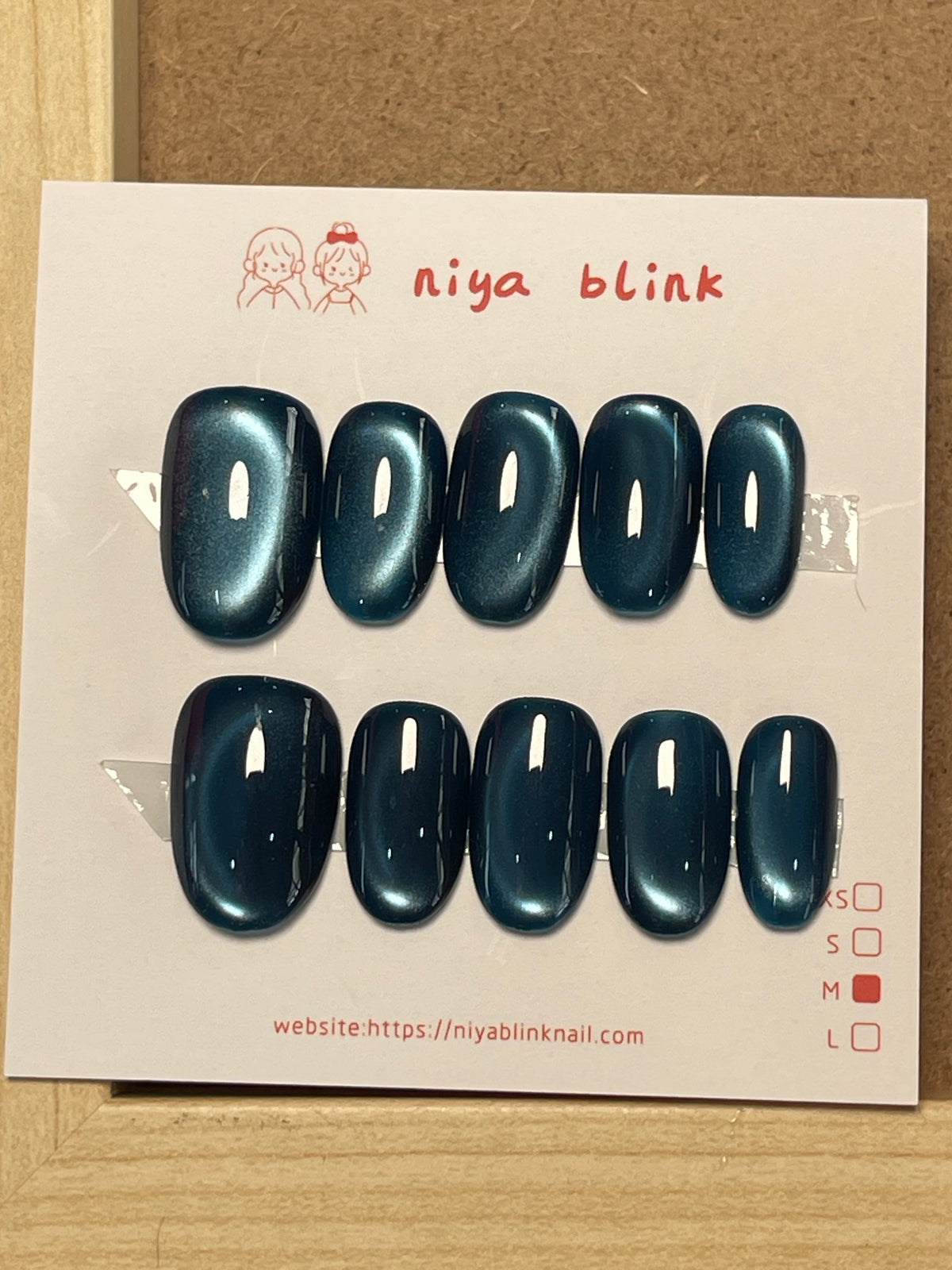 medium cat eye 12