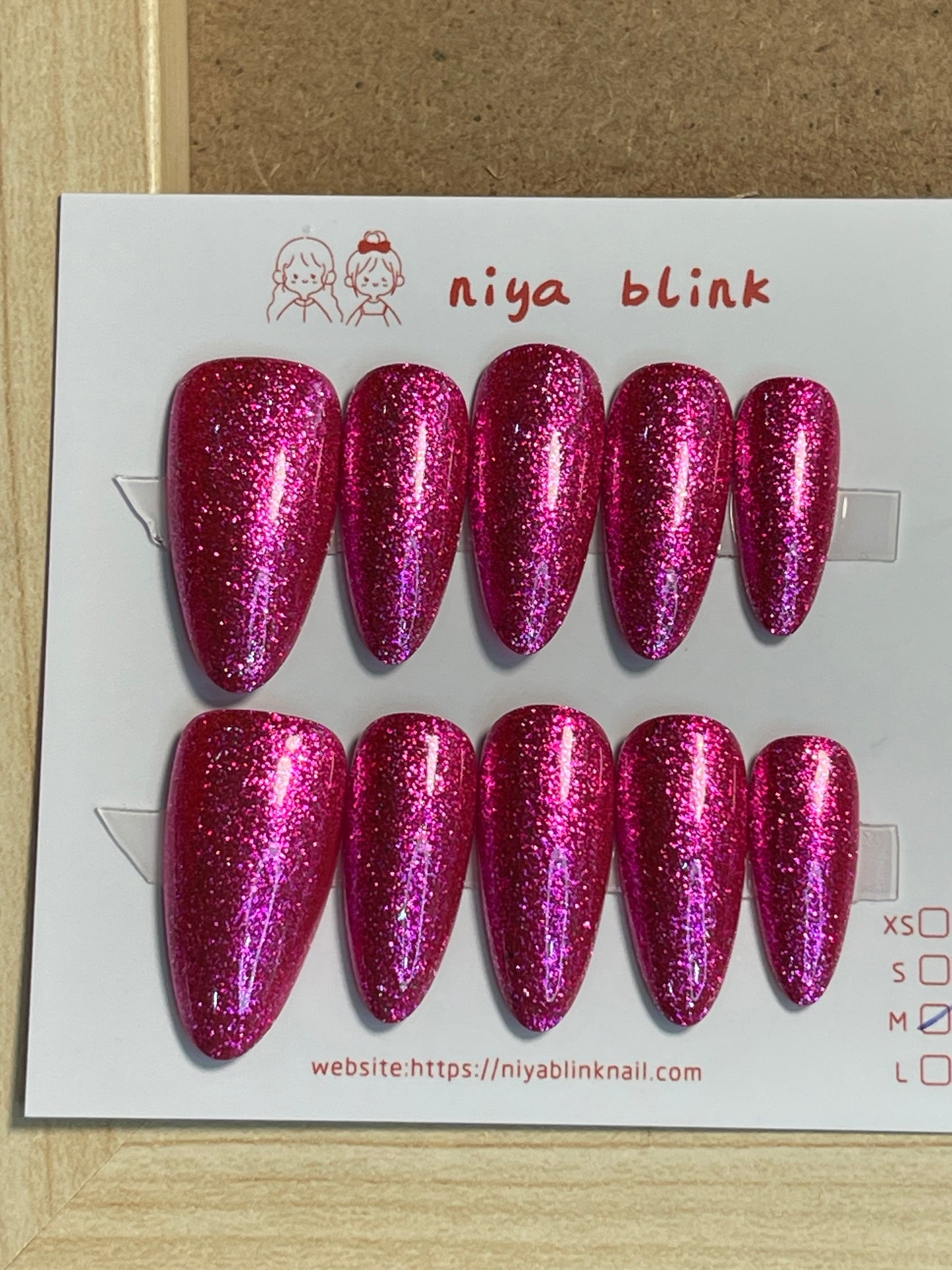 medium cat eye (Medium Almond