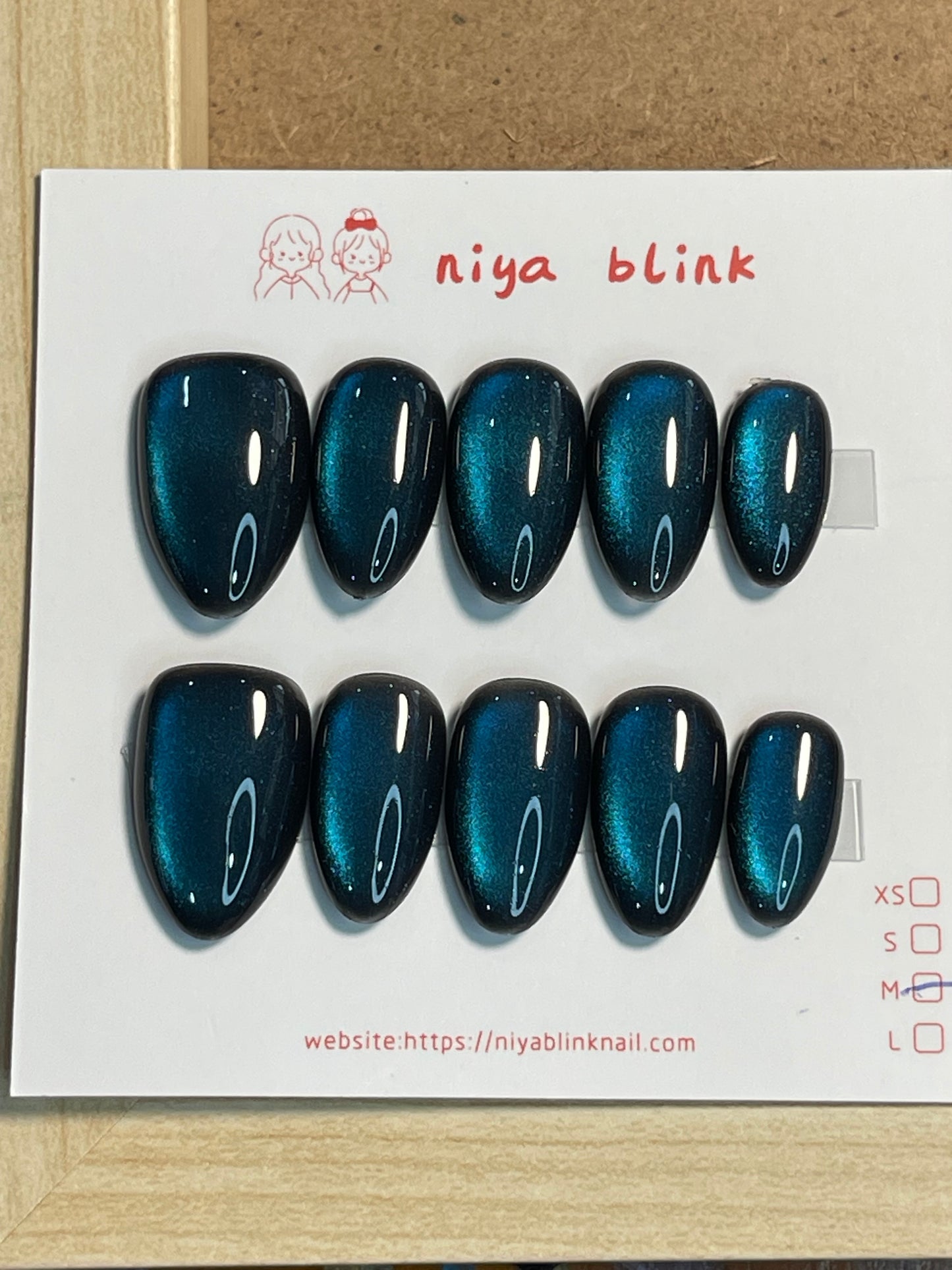 Medium cat eye （Short almond